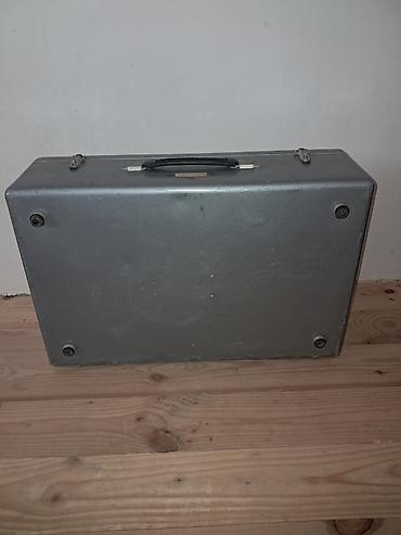 şuba alıram: Material Aliminium !!! Olcu : 57 x 37 x 17 Sm !!! SUMQAYITDADI !!! 20 — 4