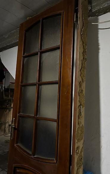 Təmir və tikinti: Taxta otaq qapısı çərçivə və kilid ilə birlikdə (işlənmiş)  Qiymət — 2