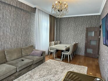 Sifarişlə mətbəx mebeli: Mətbəx dəsti və sanitar qovşağı üçün tam təchizatlı interyer komplekti — 9