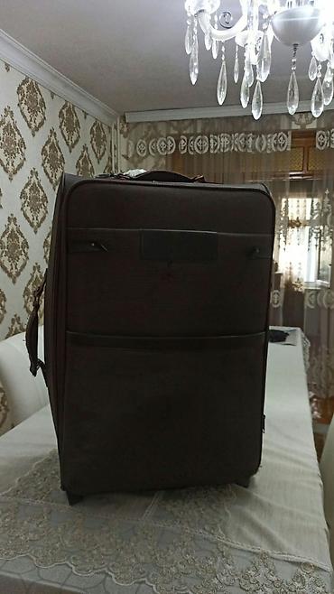 son model cantalar: Böyük ölçülü təkərli səyahət çamadan satılır. qiymət 30 manat. Sadəcə — 1