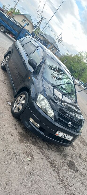 коробка тойота ипсум: Toyota Ipsum: 2001 г., 2.4 л, Автомат, Бензин, Минивэн