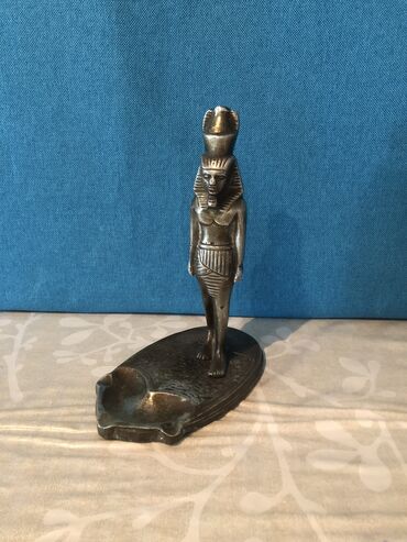 antik əşyaların satışı: Antik kulqabi ve heykel qedimidi hundutliyi 23 sm