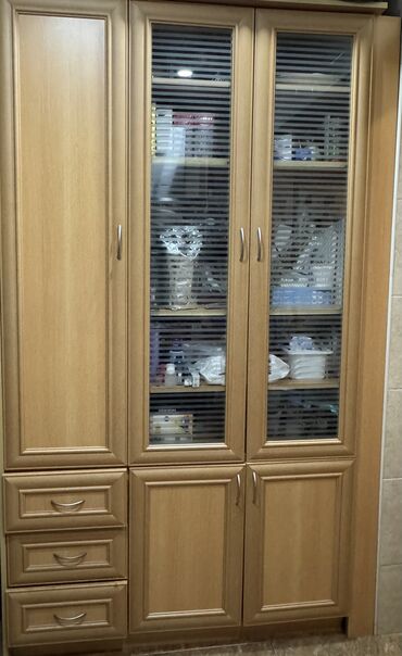 mətbəx həvəngdəstəsi: İşlənmiş, Açılan, 5 qapı Düz dolab, Mətbəx dolabı, Azərbaycan