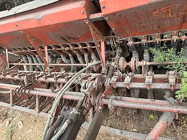 Сеялки: Сельскохозяйственная сеялка, предназначенная для посева различных — 5