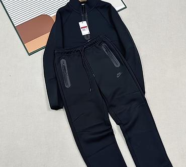 Спортивный костюм Nike, уни,черный.
брала за 3500с размер L at lalafo.kg Спортивный костюм Nike, уни,черный.
брала за 3500с размер L