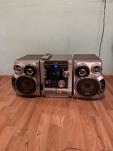 dynacord 1600 3: Musiqi Mərkəzi SAMSUNG 3.800watt az isdifadə olunub. Çoox güclü Səs — 2