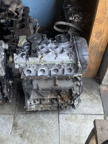 Sbor motorlar və silindr başlıqları: Volkswagen Passat 2 l, Benzin, 2024 il, İşlənmiş — 2