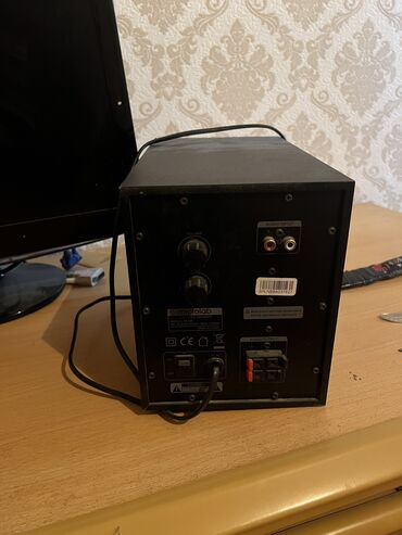 сабвуфер для компьютера: Продам Рабочий Сабвуфер со звуком от бренда MICROLAB, все отличное