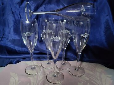 Čaše: Case nove duvano kristalno staklo za vino Italija 2004g. Case — 2