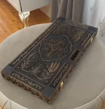 кыст аль хинди купить в бишкеке: Əl istehsalı oyma nərd taxtası - Material: təbii ağac, dərin əl oyma at lalafo.az кыст аль хинди купить в бишкеке: Əl istehsalı oyma nərd taxtası - Material: təbii ağac, dərin əl oyma