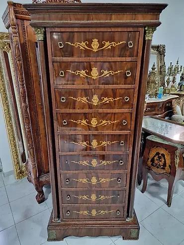 moderni: Stilski fiokar / komoda (9 fioka) RETKOST 🪑 Dobro stanje Dimenzije — 5