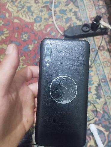 iphone 6s gence: Salam 3 telefon 3 de satilir hem de barter var a30s-yan duymeler — 4
