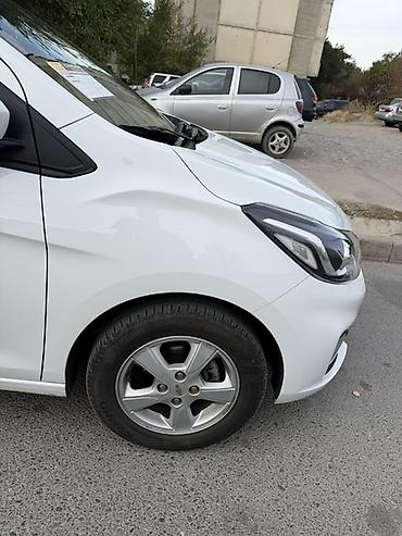 Chevrolet: Chevrolet Spark: 2021 г., 1 л, Вариатор, Бензин, Хэтчбэк — 13