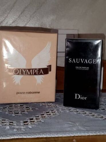 Unisex perfume, Replica
