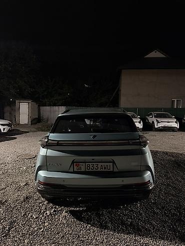 Hozon: Электромобиль Skyworth EV6 (сквозная эмблема Skyworth на капоте и — 4
