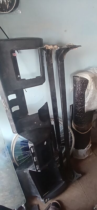 Digər avtomobil ehtiyat hissələri: Avtomobil ehtiyat hissələri – qarışıq parti Təsvir: - Starter — 18