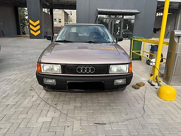 Audi: Audi 80: 1987 г., 1.8 л, Механика, Бензин, Седан — 1