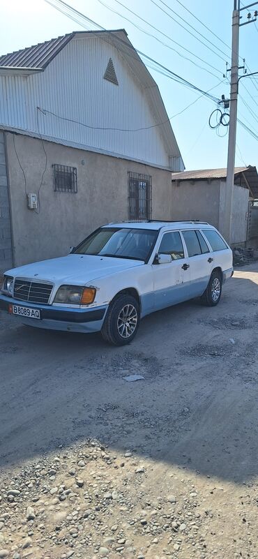 задний бампер на степ: Mercedes-Benz W124: 1992 г., 2.3 л, Автомат, Дизель, Минивэн