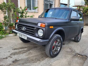 kredit niva: VAZ (LADA) 4x4 Niva: 1.7 l | 1994 il | 165980 km Ofrouder/SUV