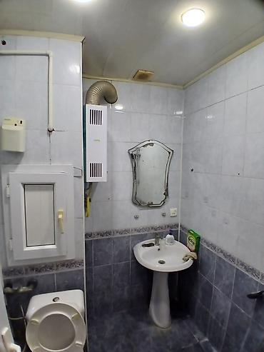 Kirayə mənzillər: 4 mik Z.Eliyeva klinikasina yaxin Ecemi Nesimi metrolari yaxinligi — 4