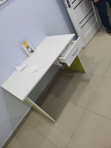 Salon, tibbi mebel dəsti: Işlənmiş salon malları satılır hər mehsulun ayrı ayrılıqda qiyməti — 17