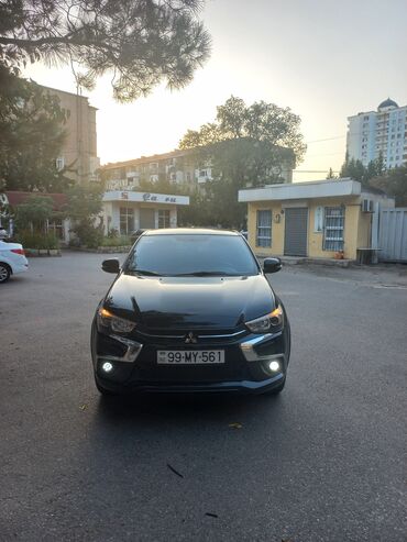 07 qara: Mitsubishi Outlander: 2 l | 2019 il | 30000 km Ofrouder/SUV