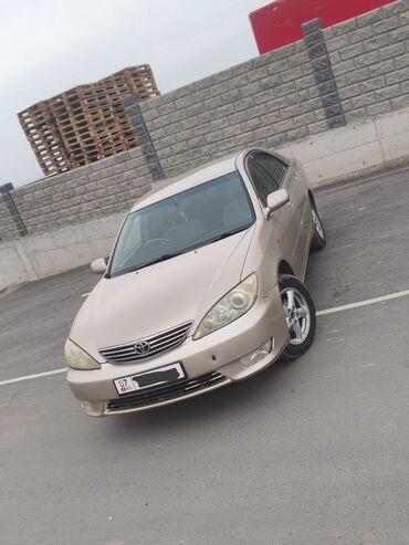 где купить машину дешевле: Toyota Camry: 2005 г., 2.4 л, Автомат, Газ, Седан