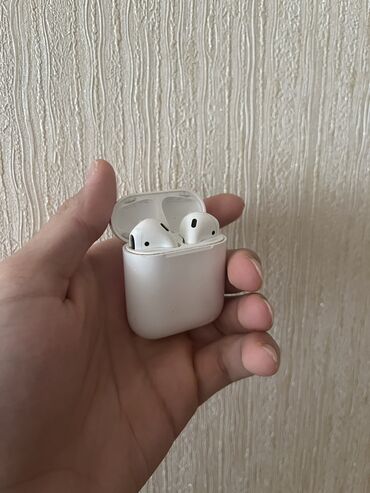 airpods case: Salam Apple AirPods 1 satiram hər şeyi yaxşidi sadəcə bir gulagi tez