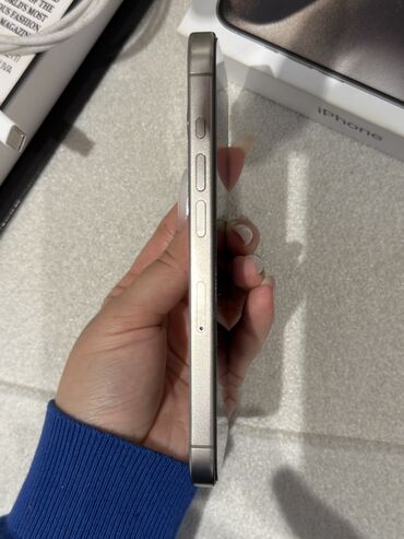 Apple iPhone: IPhone 15 Pro, 128 GB, Natural Titanium, Face ID — 5