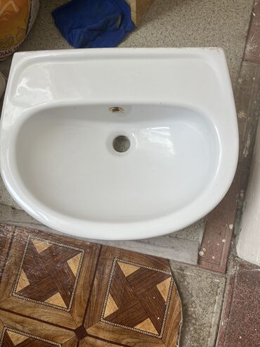 Ümumi su kranları: İşlənmiş Çanaq, Keramika, Ünvandan götürmə