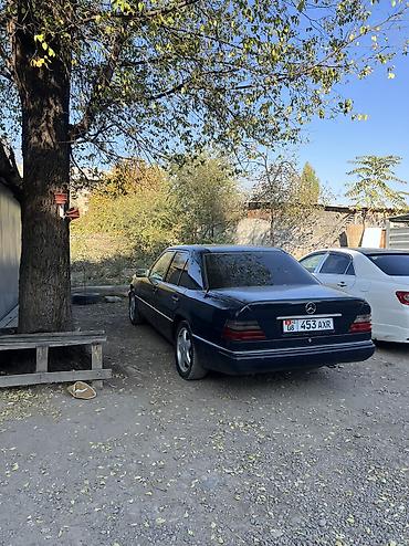 mercedes a class: Mercedes-Benz E-Class: 1993 г., 2.2 л, Автомат, Бензин, Седан — 5