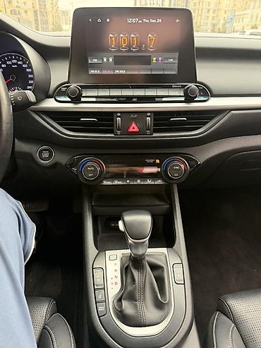 вариант кж: Kia K3: 2021 г., 1.6 л, Автомат, Бензин, Седан — 10