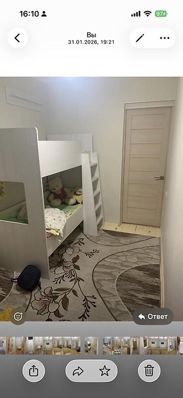 полка на атего: Двухъярусная детская кровать, Б/у, цвет - Белый — 1