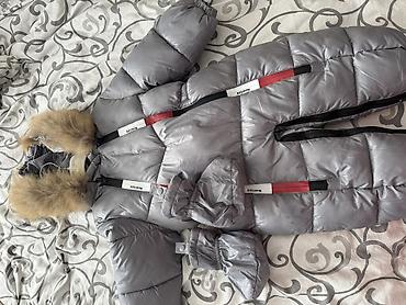 пут кийим: Детский зимний комбинезон-конверт Moncler, серый. - Формат 2-в-1: низ — 1