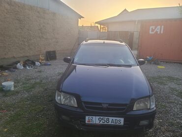машины за 2000 долларов: Mitsubishi Space Star: 2001 г., 1.3 л, Механика, Бензин, Универсал