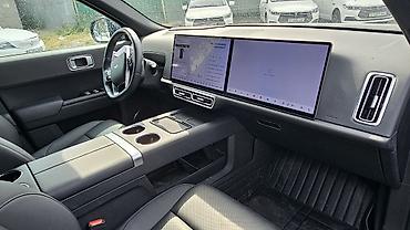 авто лупарик: Lixiang L8: 2024 г., 1.5 л, Автомат, Гибрид, Кроссовер — 5