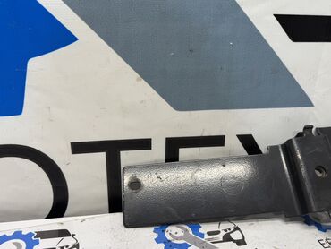 Другие автозапчасти: Кронштейн Scania R450 2017 Контрактный из Германии, в отличном — 2