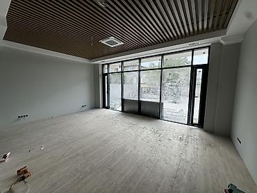 ахунбаева 1902: Сдаю The entire office: 520 м², В бизнес центре, С ремонтом — 4
