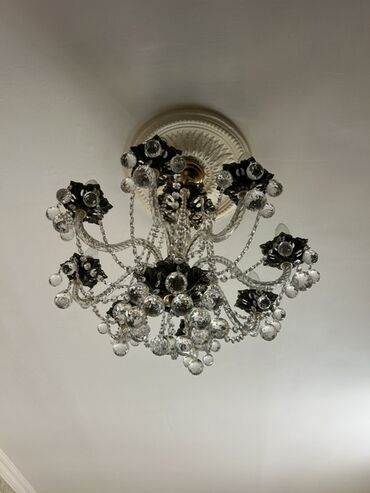 Vazalar: Çılçıraq, 8 lampa, Xrustal