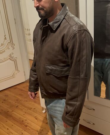 Kurtkalar: Deri kurtka amerikadan alinib pliot kurtkasi modelidir L razmer baha — 2