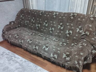новая мебель: Продаю мягкую мебель б/у два кресла и два дивана один большой второй