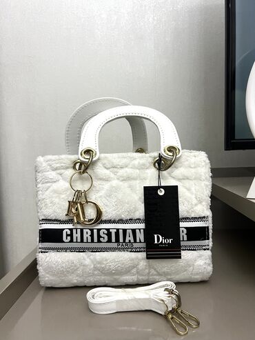 ingrid kosmetika: Qızlarr Christian Dior çanta A klass) yenidir işlenmeyib 80 azn