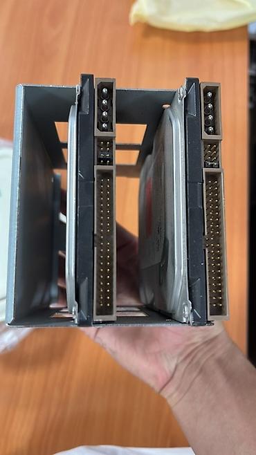300с: Жесткие диски для серверов/ПК (IDE/Ultra ATA и SCSI) с салазками 300с — 3