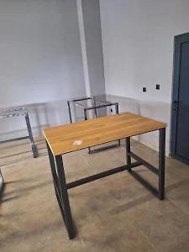 ugaone vitrine forma ideale: IZRADA JAKIH BARSKIH STOLOVA XR5432 | Izrada po meri Dezen ploče po — 1