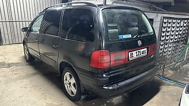 Унаа сатуу: Volkswagen Sharan: 2001 г., 1.8 л, Кол менен иштөөчү, Бензин, Вэн/Минивэн — 5