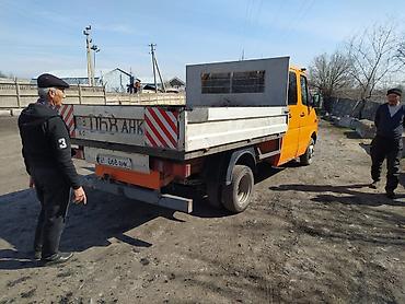 спринтер мотор: Mercedes-Benz Sprinter грузовой бортовой, оранжевый. Состояние — 8