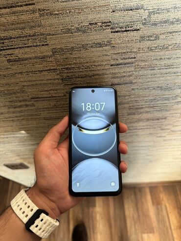 купить кнопочный телефон в баку: Tekno Spark 128 gb yaddaş 6 ram yenidir kutusundan açılıb baxmaq
