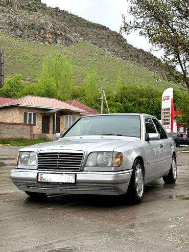 аврийное авто: Mercedes-Benz 320: 1994 г., 3.2 л, Автомат, Бензин, Седан