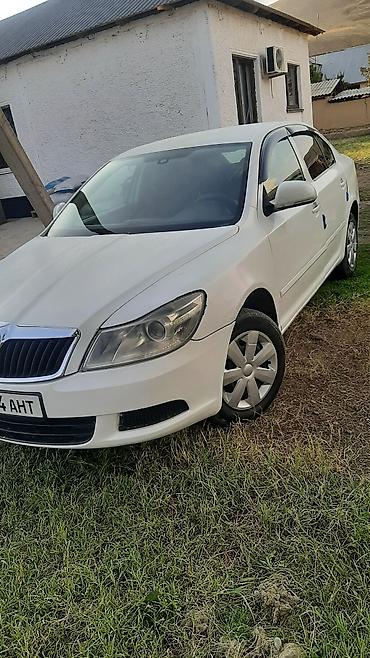 roewe rx5: Skoda Octavia: 2012 г., 1.6 л, Автомат, Бензин, Седан — 8
