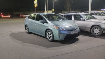 Toyota: Toyota Prius: 1.8 л, Вариатор, Гибрид, Универсал